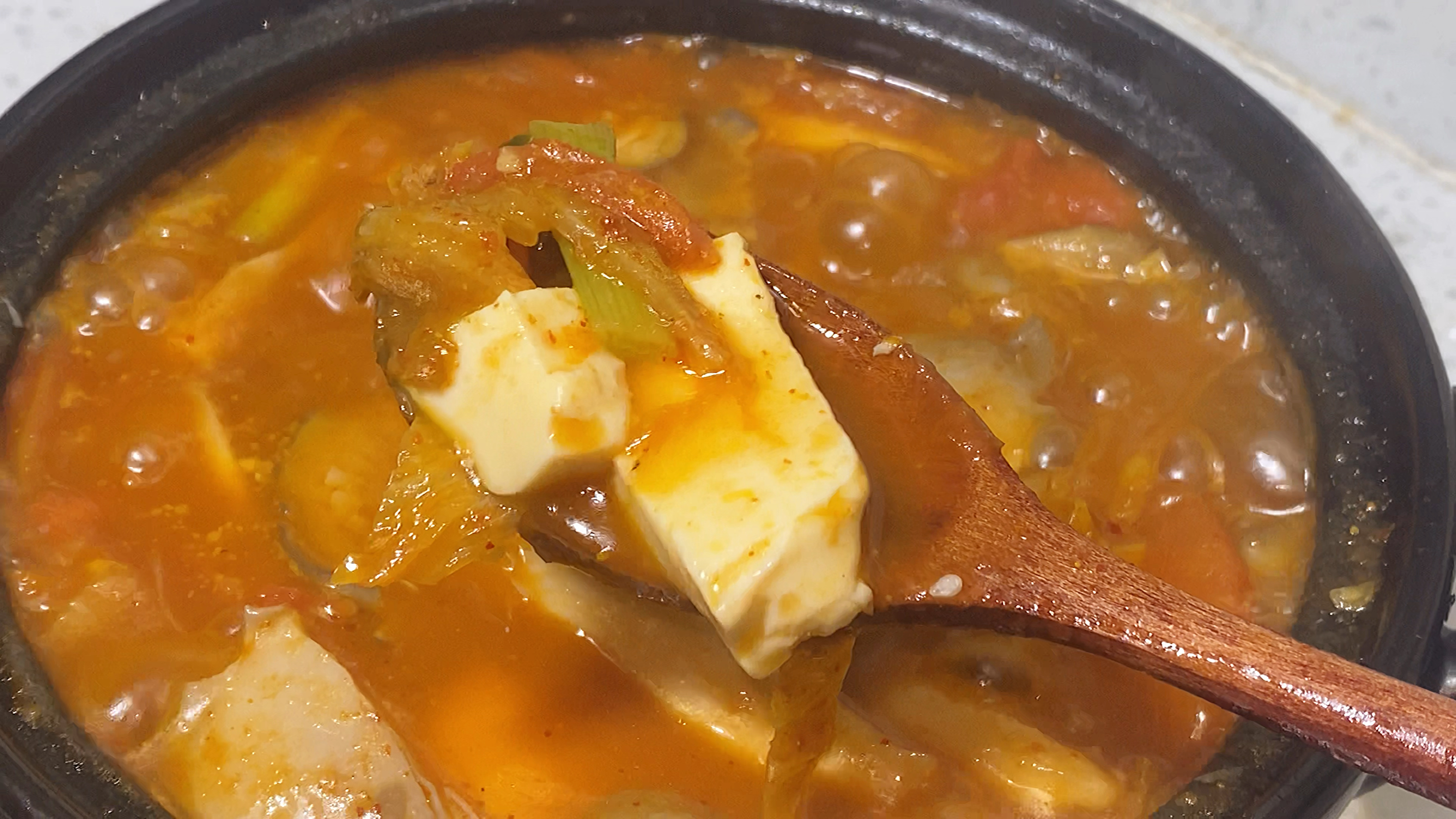 简单又好吃的辣白菜豆腐汤 我不允许还有人没吃过,收藏着下次做