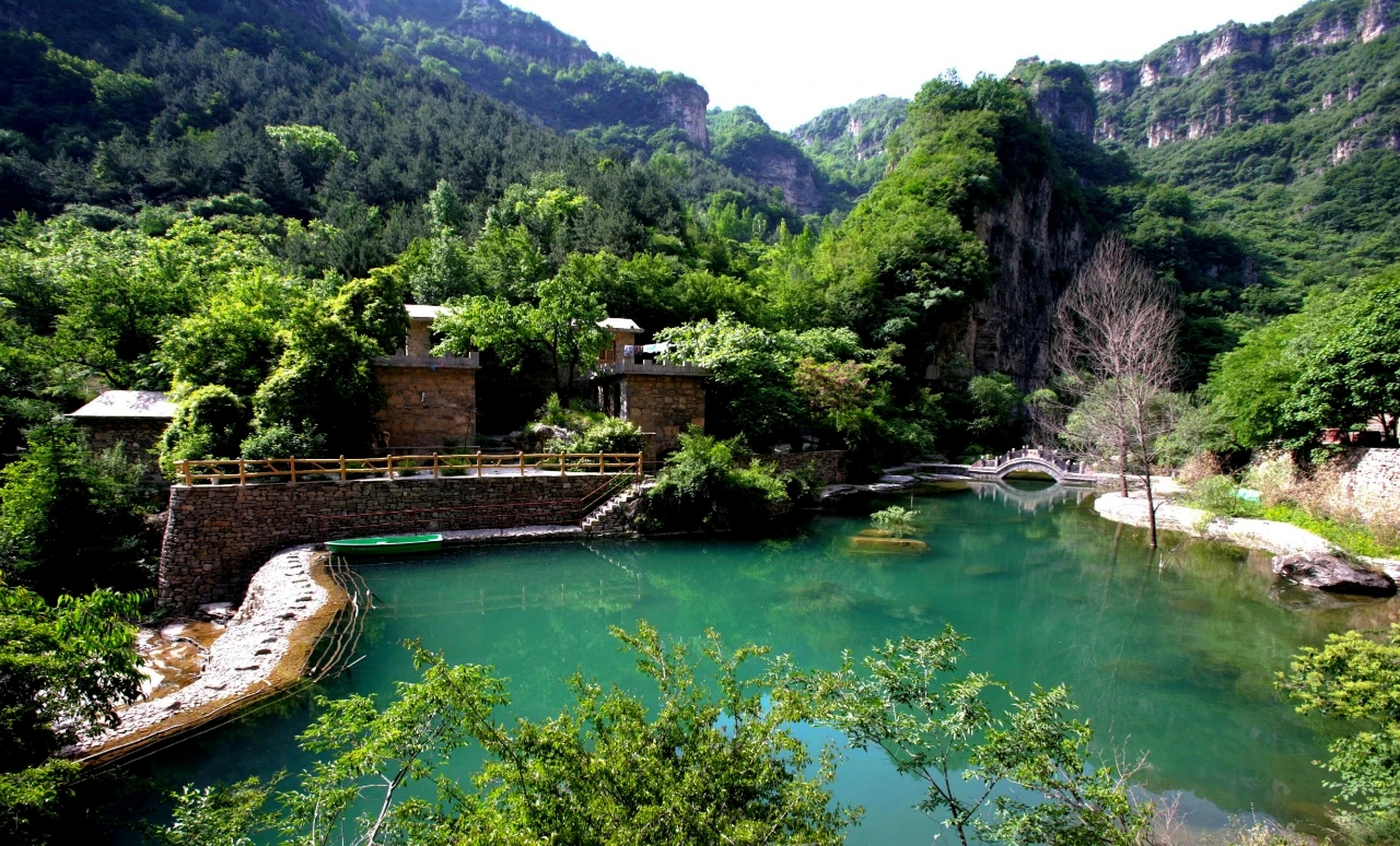 国庆中秋双节同庆# 位于山西长治市平顺县境内的天脊山风景区,地处