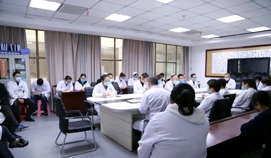 睢县中医院举行临床医技科室座谈会