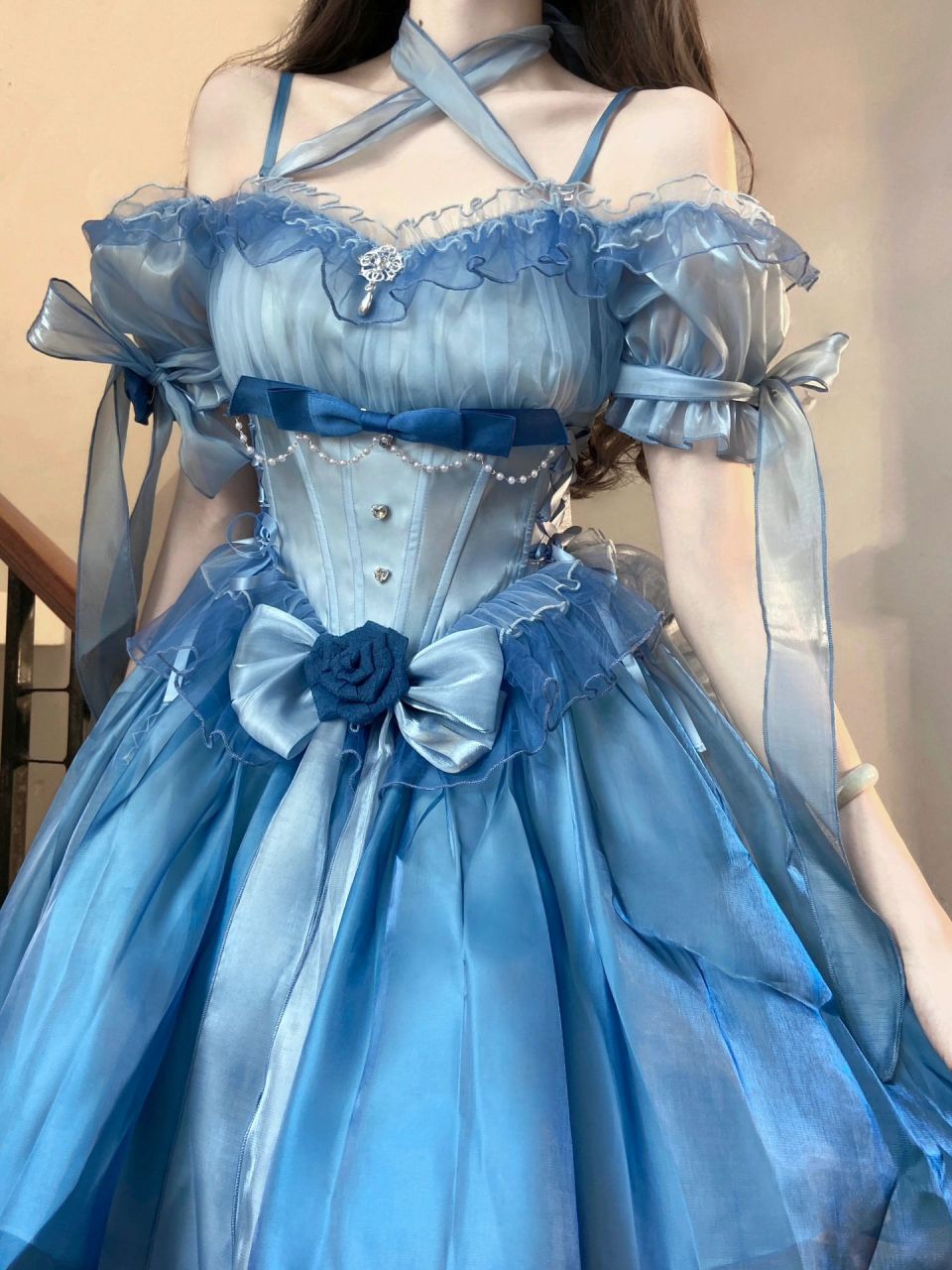 这个蓝色真的超梦幻,太美辣[哇r] #仙女裙[话题]# #公主裙[话题]