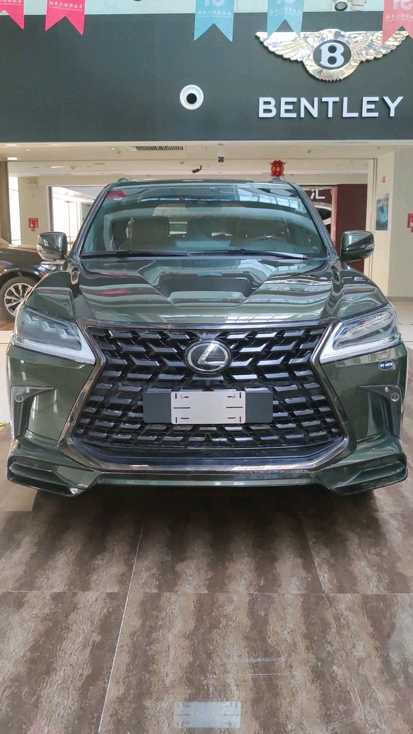 中东雷克萨斯5700军绿色