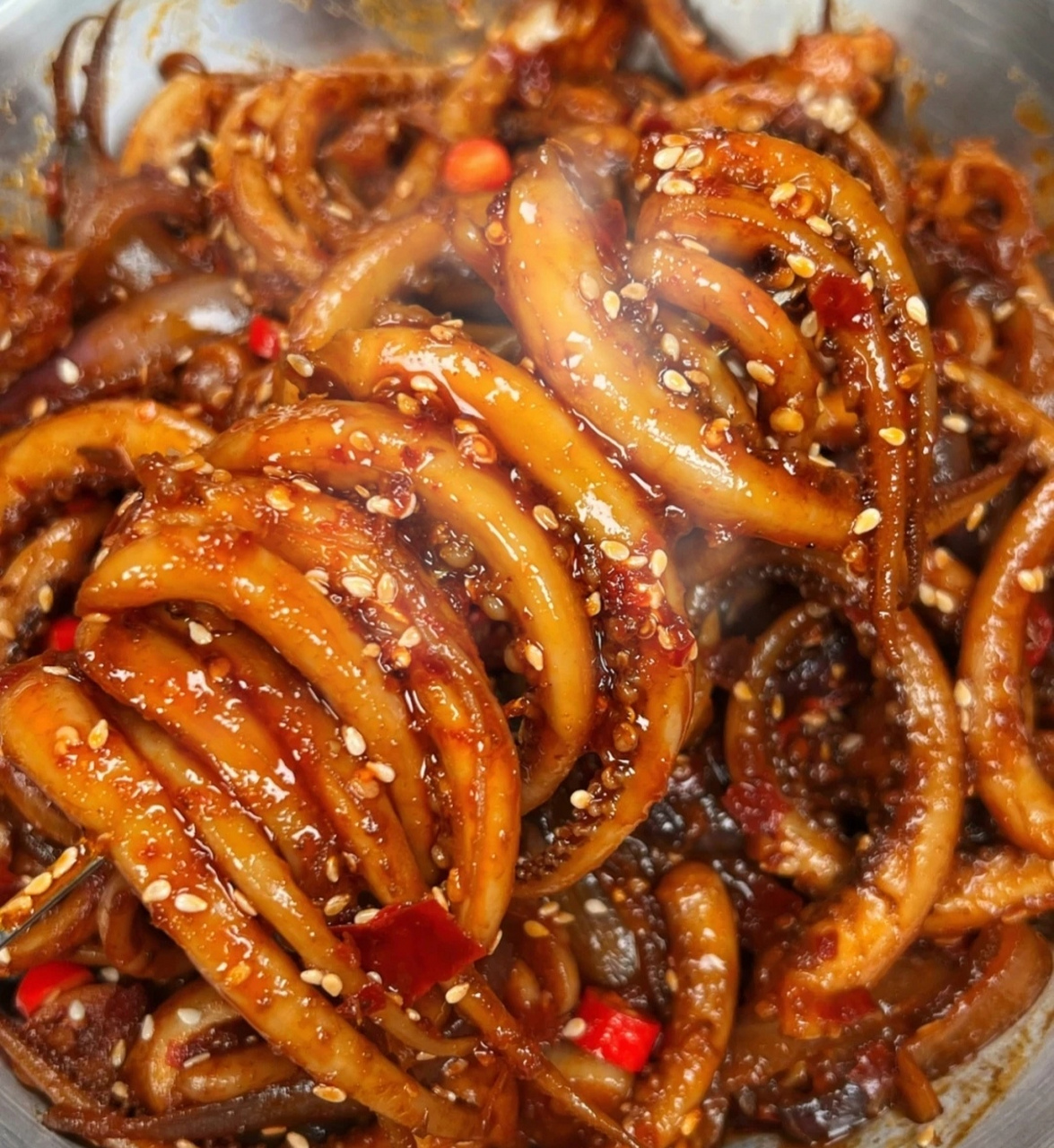 香辣孜然鱿鱼来了,味道超级棒