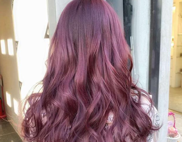 紫色头发掉色之后是什么颜色?