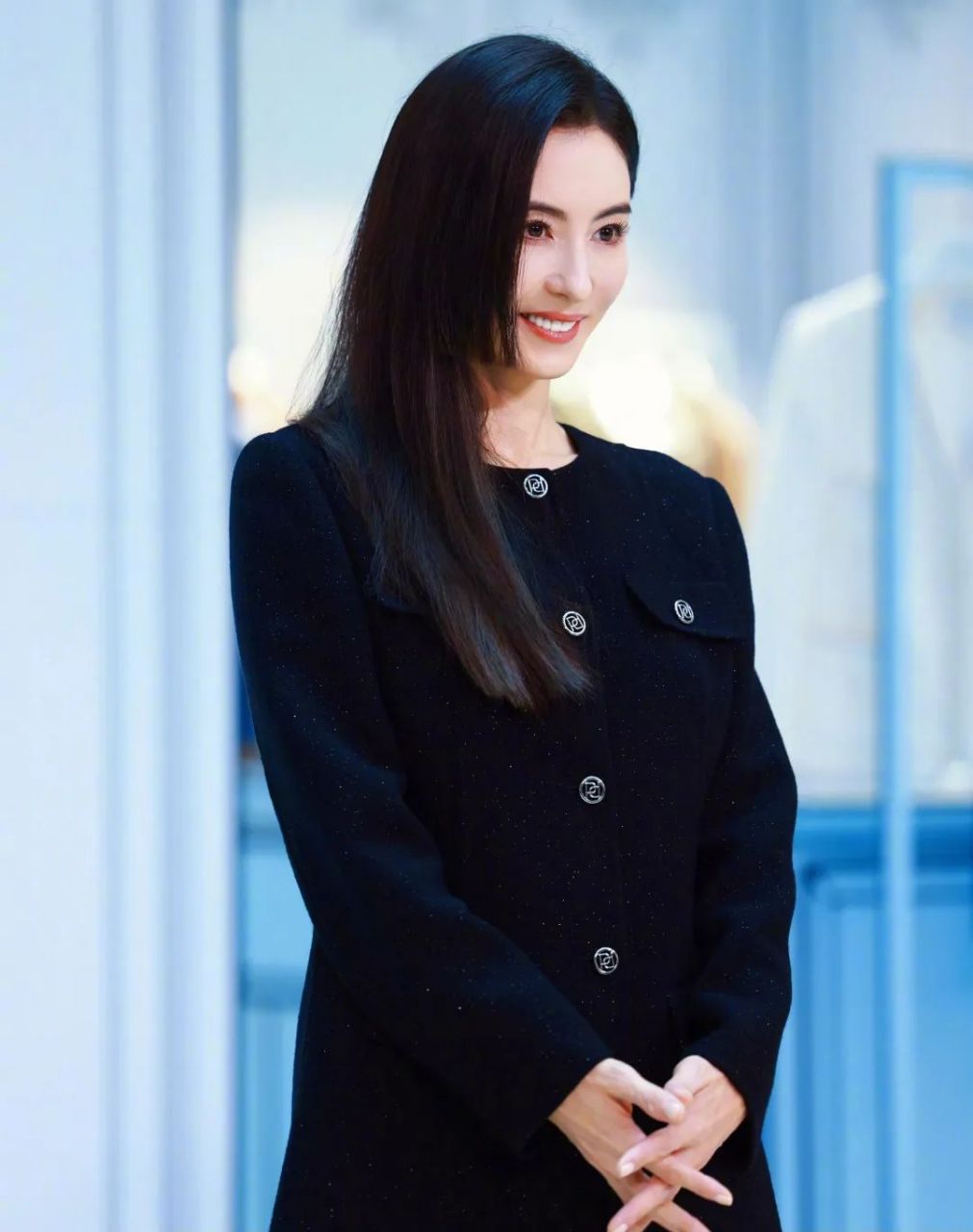 不得不说,张柏芝的颜值和气质,并没有随着岁月的流逝,而变得沧桑不堪.