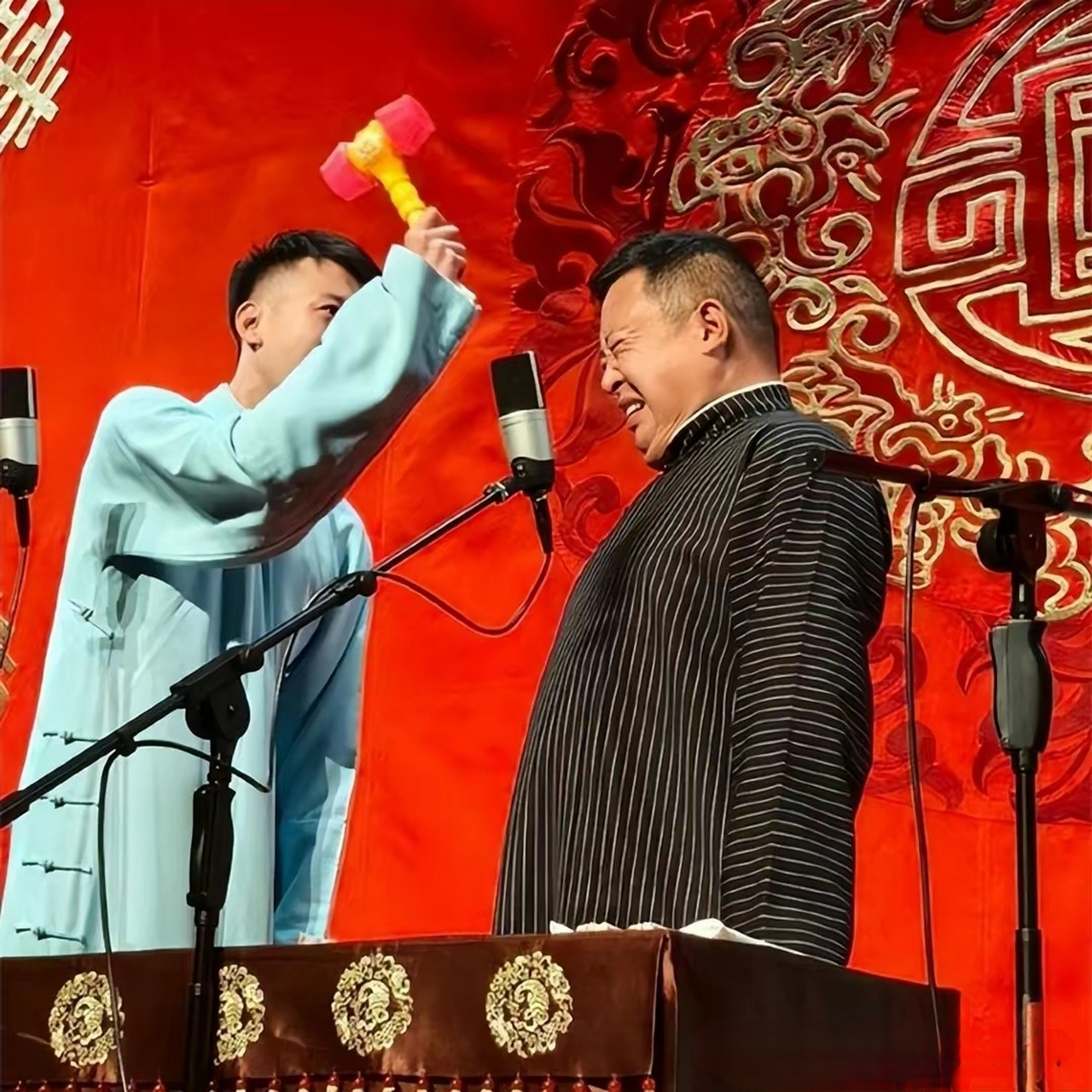 落地后报平安,跨年等不到郭麒麟了  12月12日,德云社阎鹤祥抵达北美