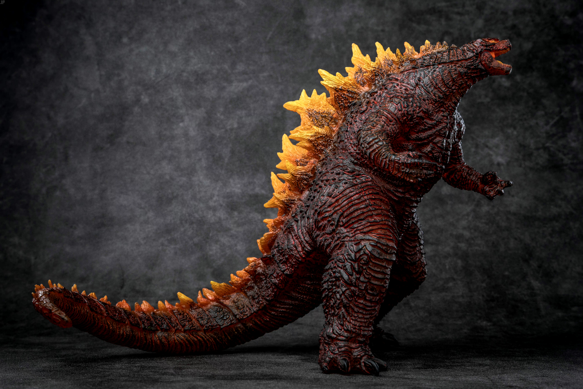 模型欣赏:海雅 红莲哥斯拉,用炽热的烈火,烧尽世间的一切.