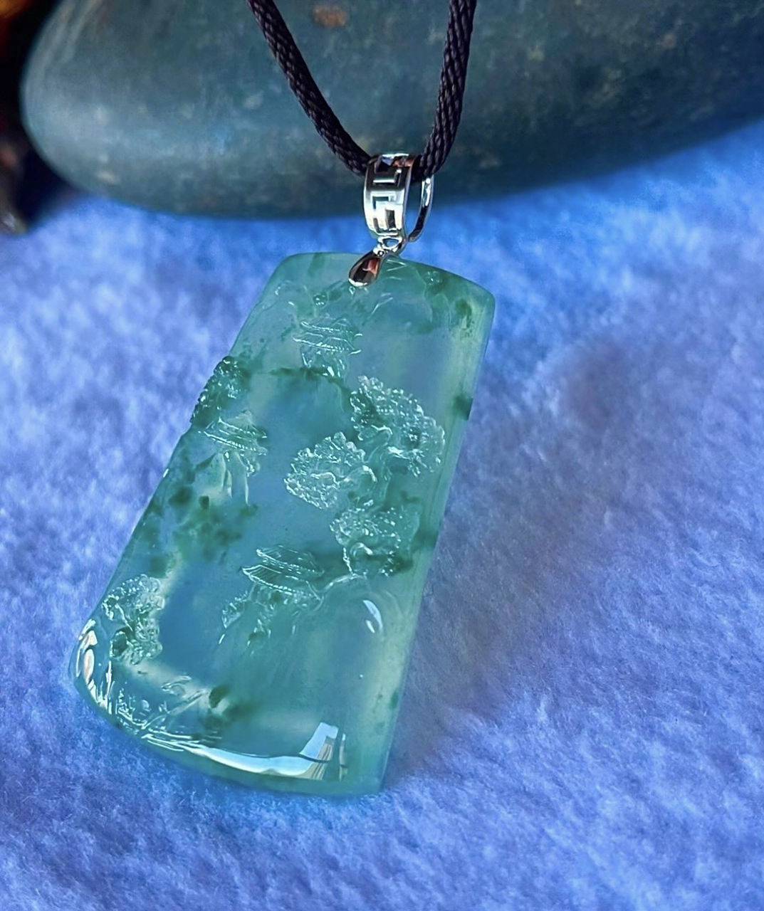 高冰飘花山水牌 种老水头足,飘花有意境,灵气十足