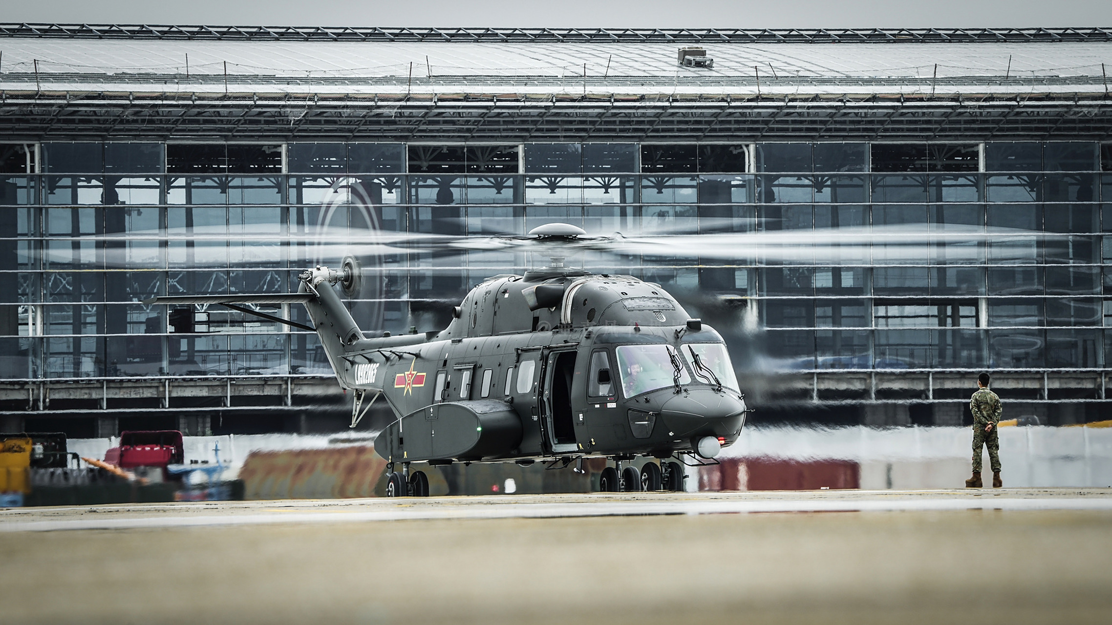 宽体小胖墩 中国直8l直升机