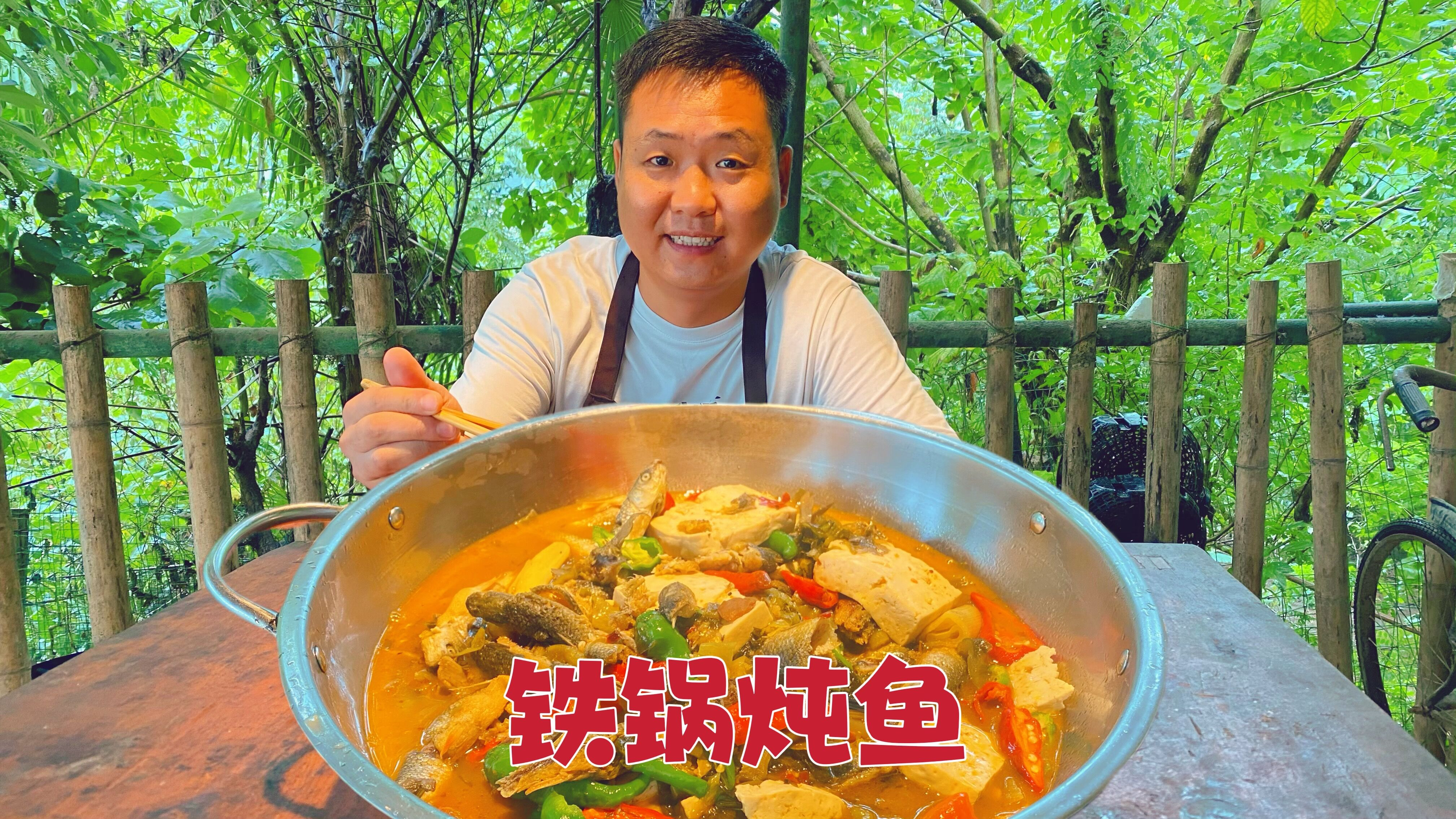买点野生“棒棒鱼”，煎香后炖豆腐，味道让人流口水