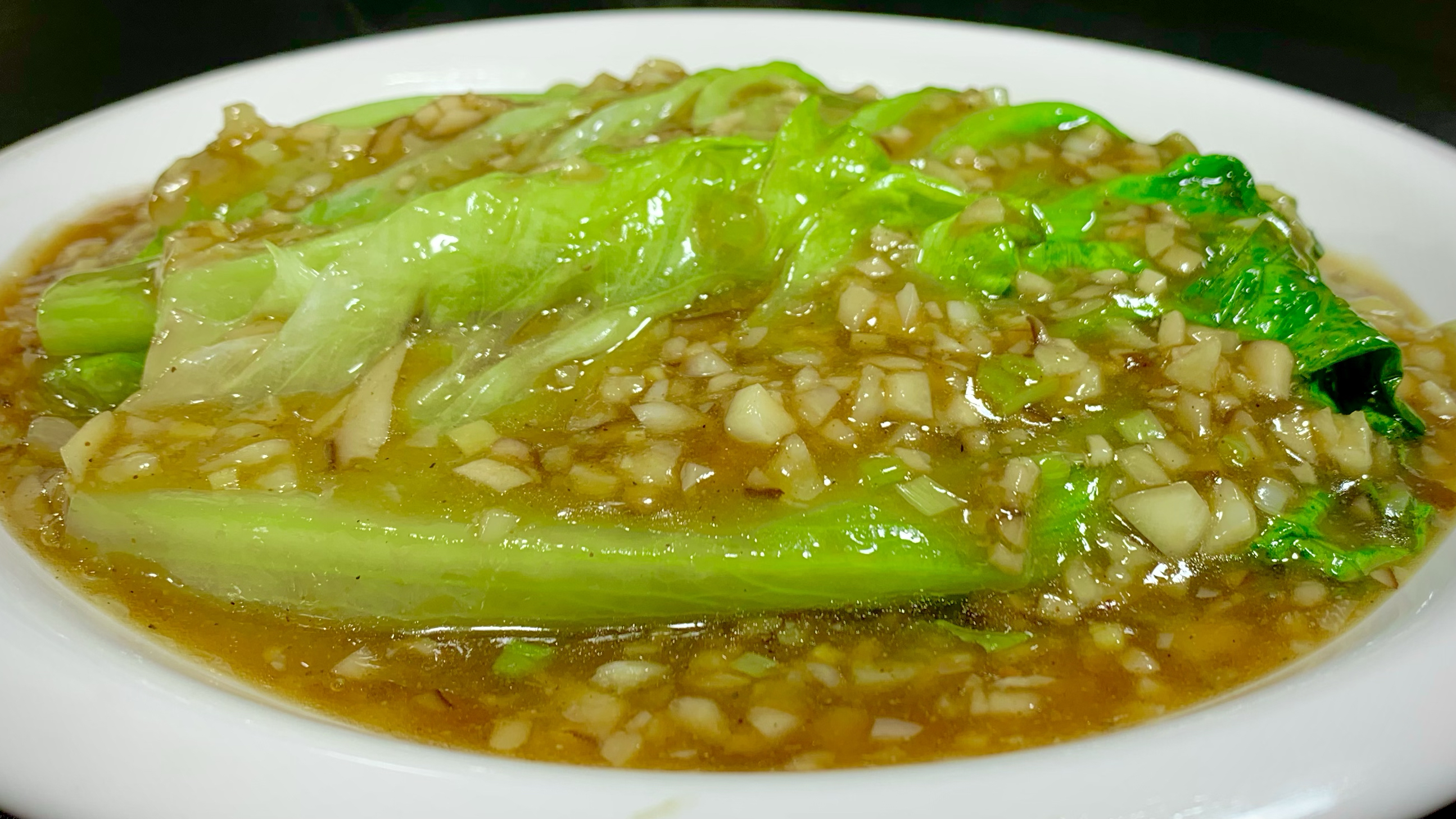 生菜不炒才好吃,饭店总厨教你一个新做法,清脆爽口,好吃不油腻