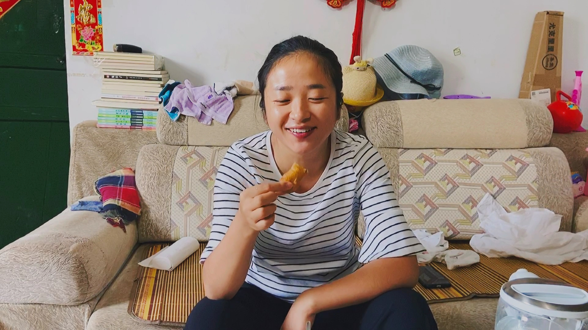 河南南阳:三岁女儿7点上幼儿园,奶奶起早准备早餐,味道一级棒
