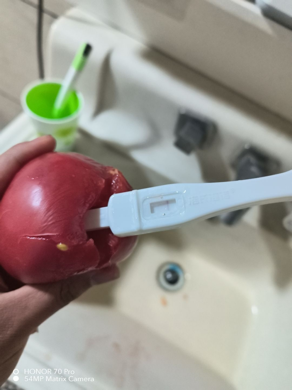 谁说番茄有用的,浪费我一根验孕棒