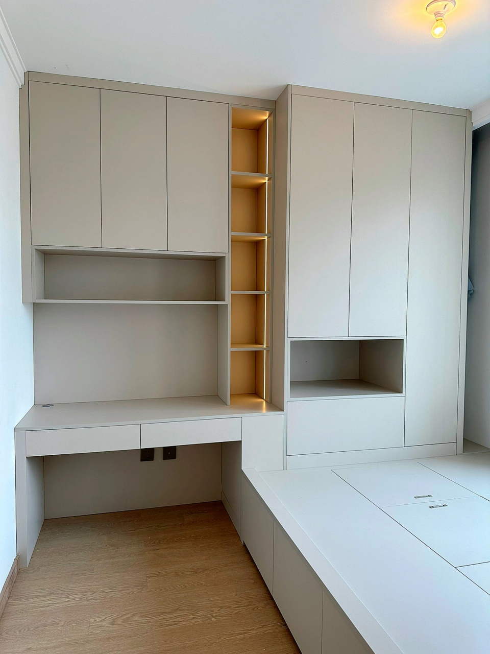 榻榻米安装落地,效果耐看不翻车.