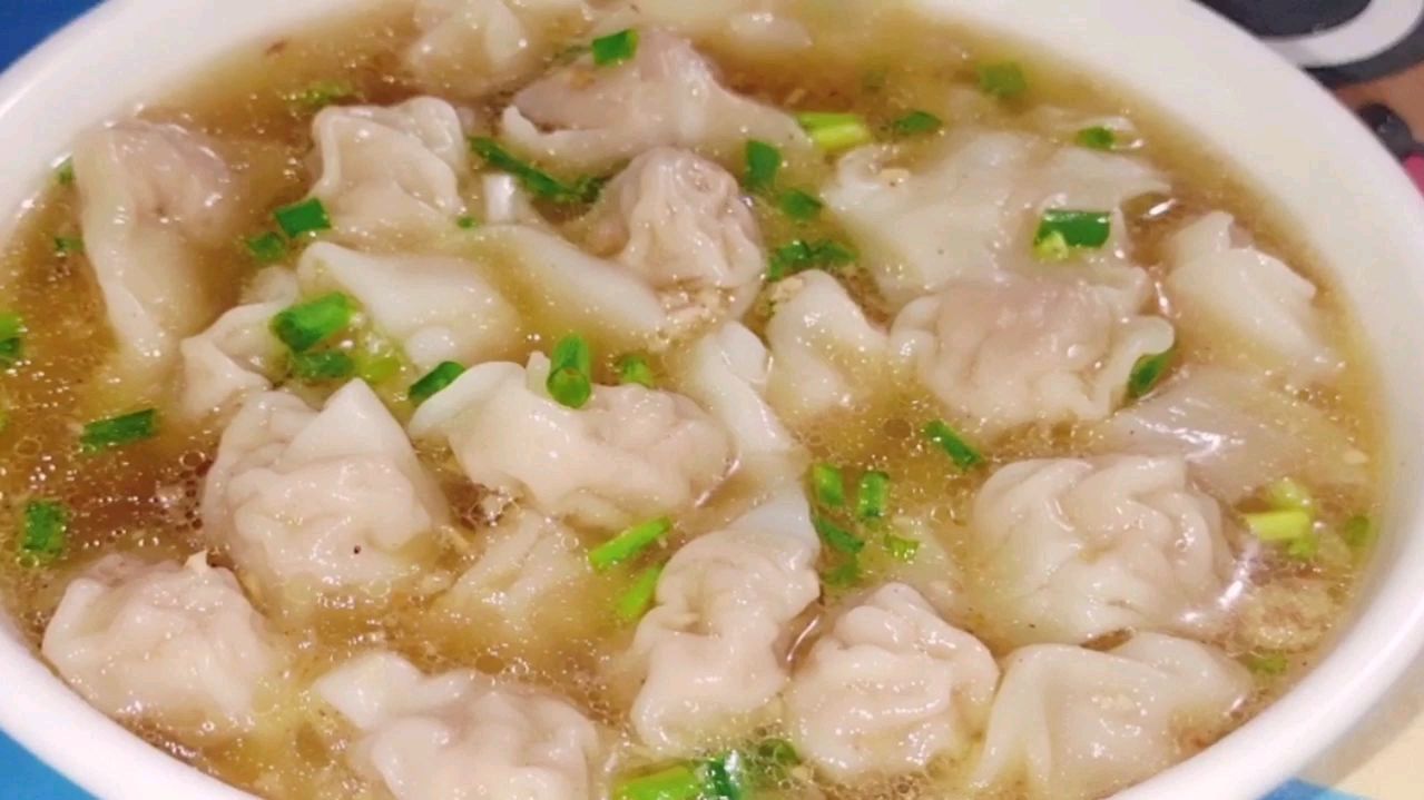 教你在家自制千里香馄饨,以及包馄饨的快速手法,学会可以开店