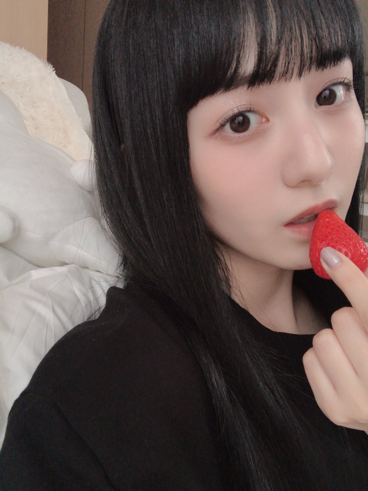 身高才151,可爱的小龅牙,快来欣赏中川梨花日本最美"病娇脸"