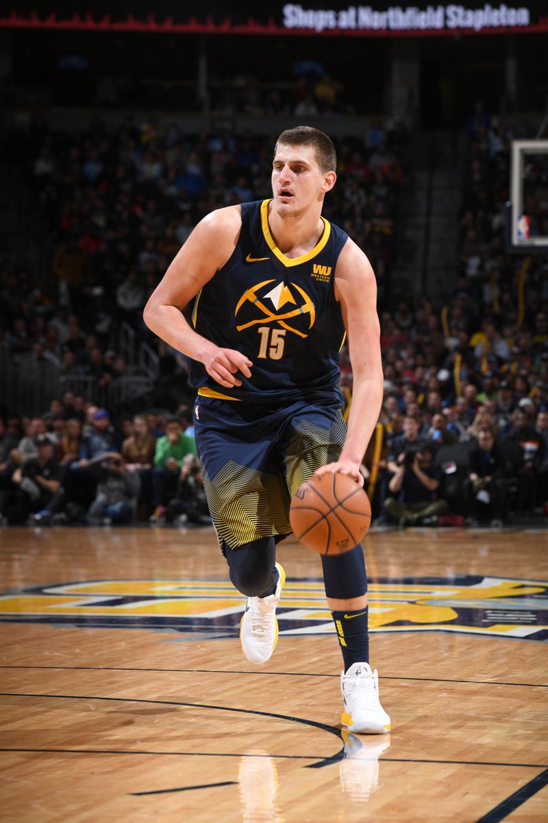 季后赛首轮结束,场均得分最高的前五名的球员,谁最让人惊喜?