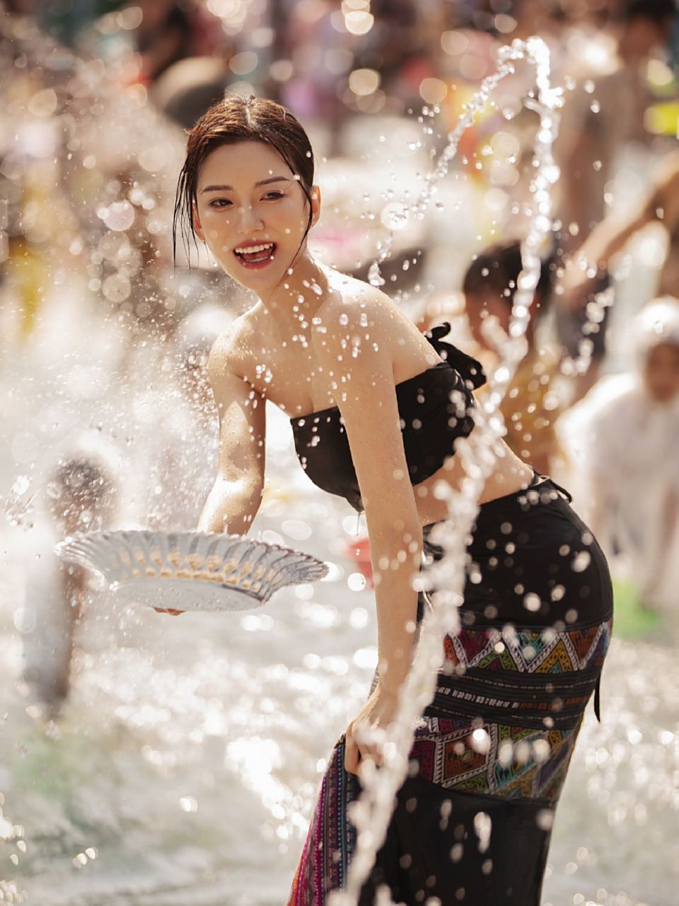 西双版纳泼水节 云南的气氛令人上头  捕捉美好瞬间   保持热爱奔赴山