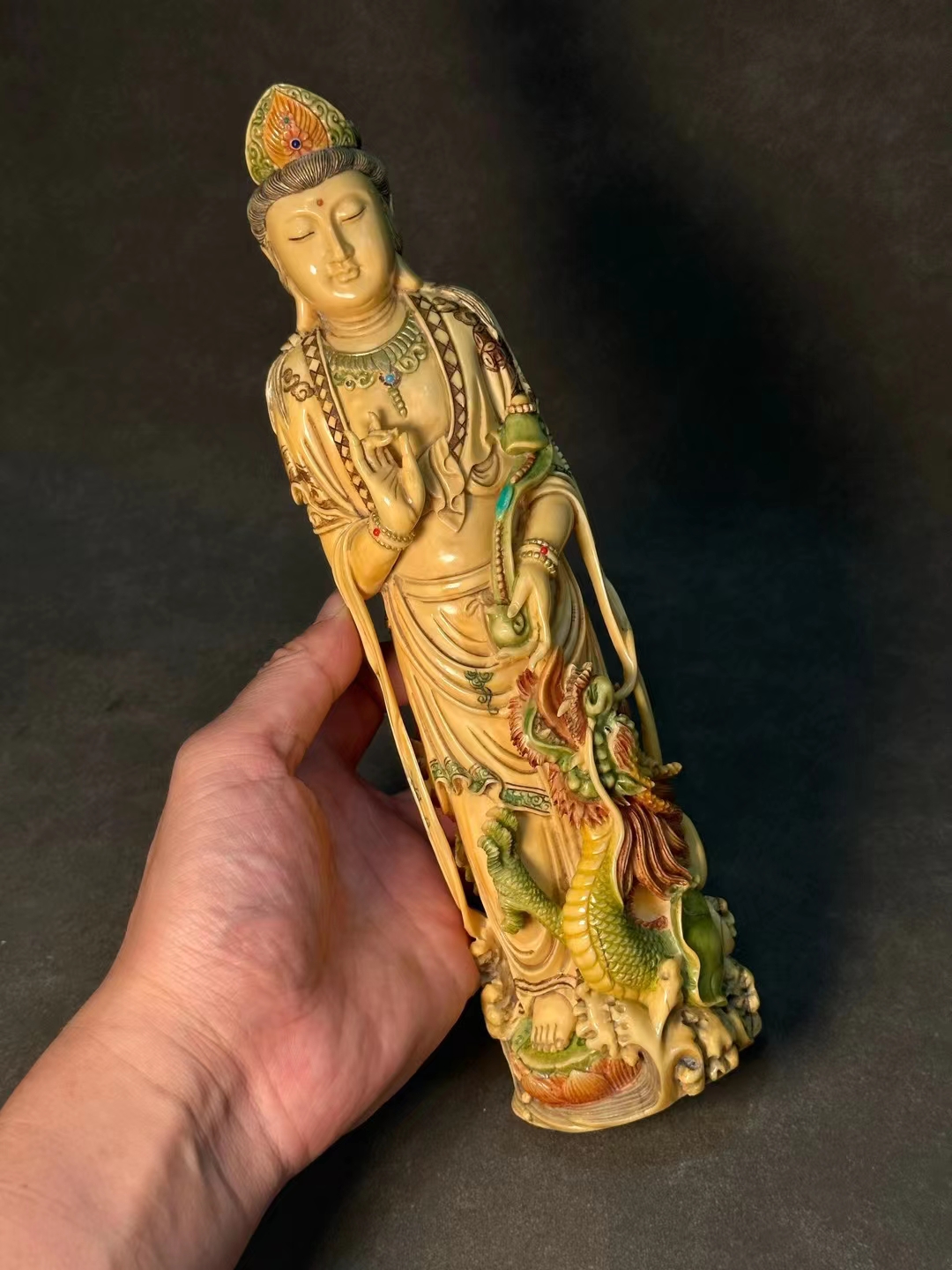 牙雕61「御龙观音」