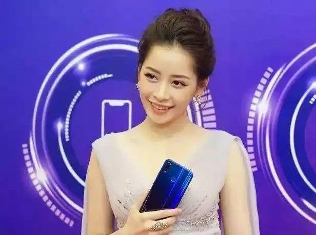 华为越南形象代言人阮芝芙