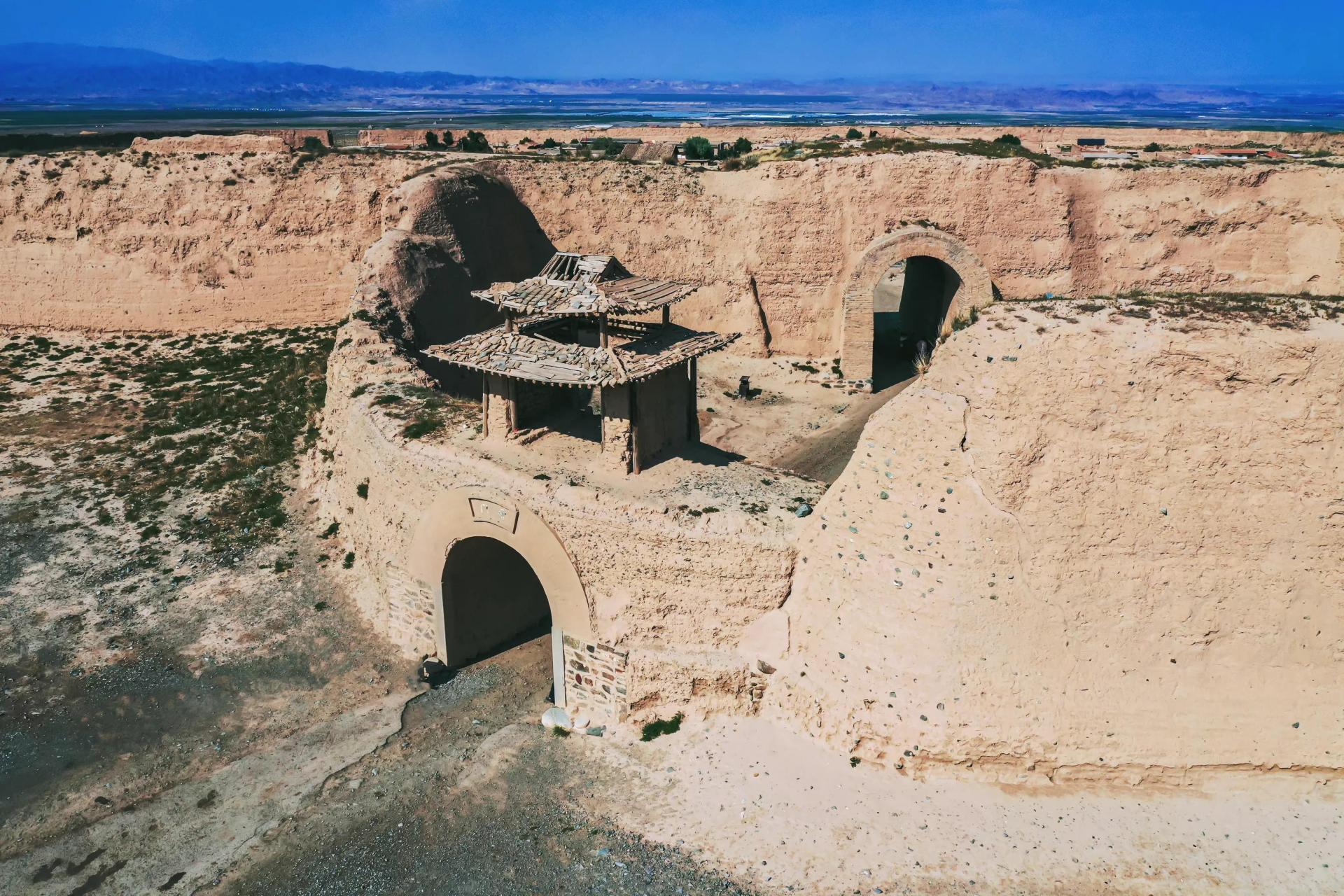 黄河远上白云间,一片孤城万仞山!