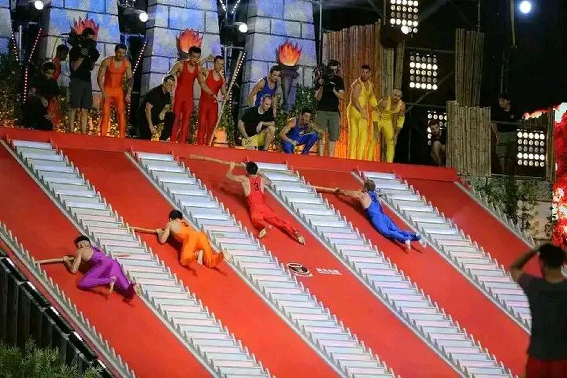 大家还记得中央电视台举办过的城市之间这个节目吗,小时候看过.