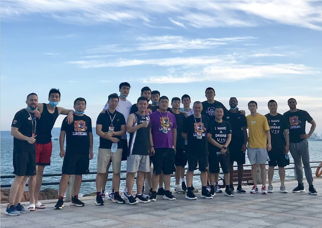 辽宁男篮集体外出游玩,大多未佩戴口罩,会不会受到cba的惩罚?