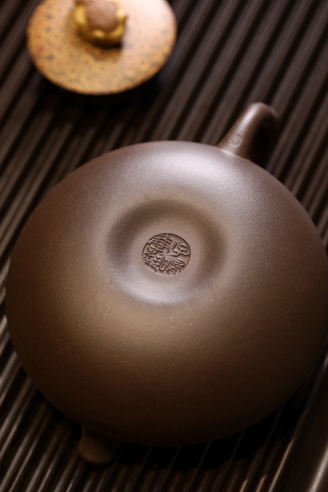 宜兴紫砂壶袁志敏全手工鱼乐壶绞泥250cc