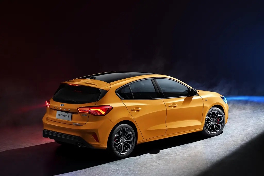 福特福克斯:外观耐看,1.5t 6at,售价11.98万起