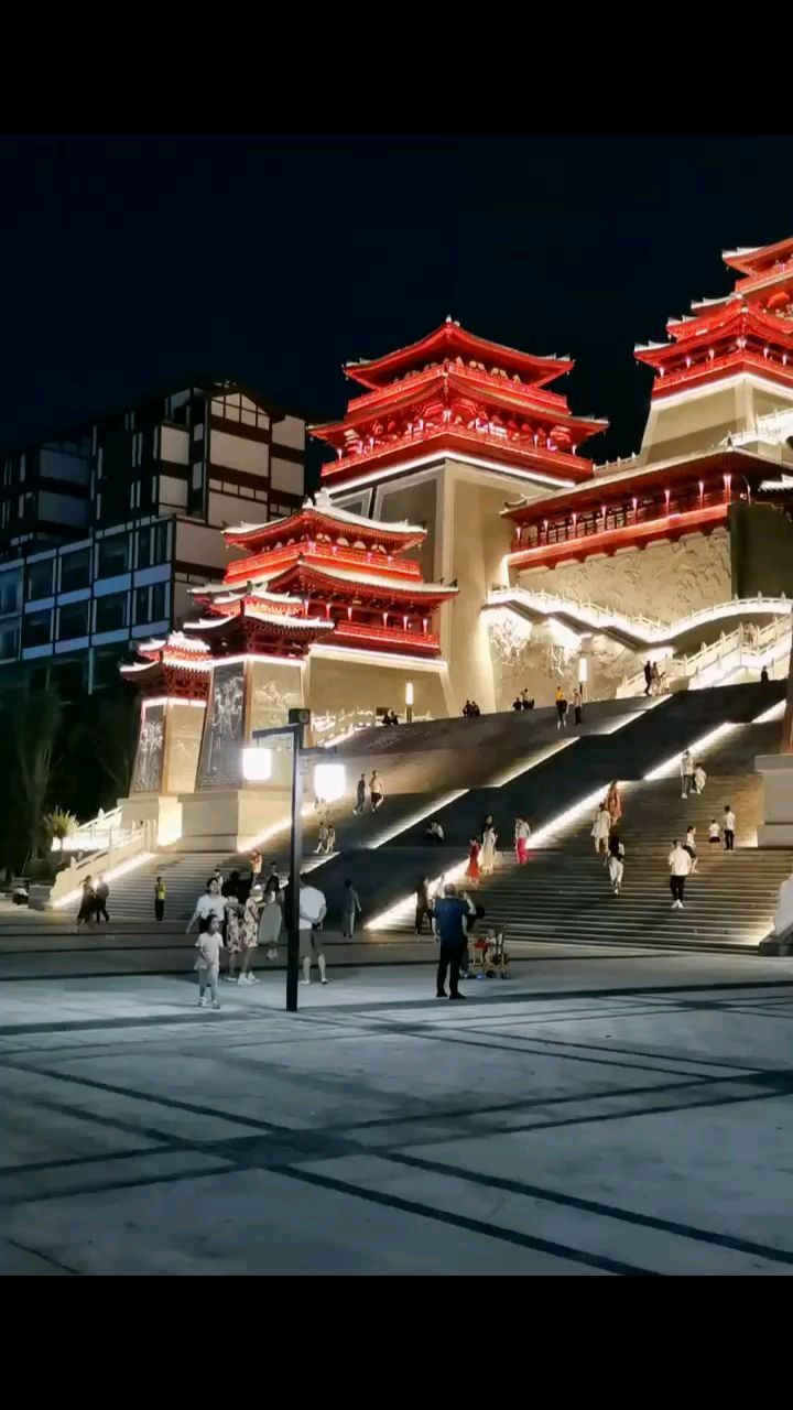 四川达州新地标三里古街四川达州三里古街梦里巴国