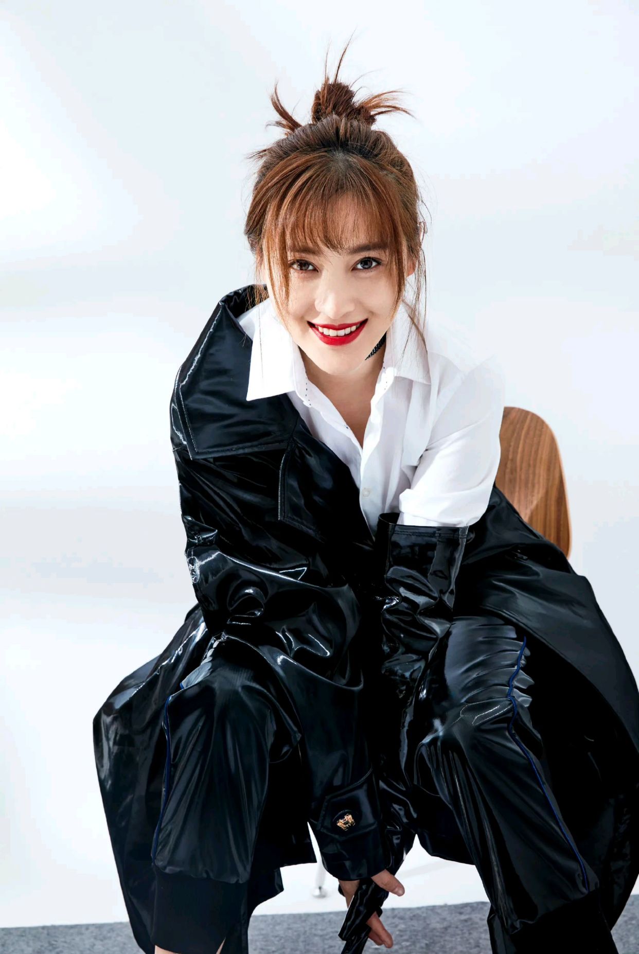 安徽美女明星甘婷婷性感妩媚,美得令人心动