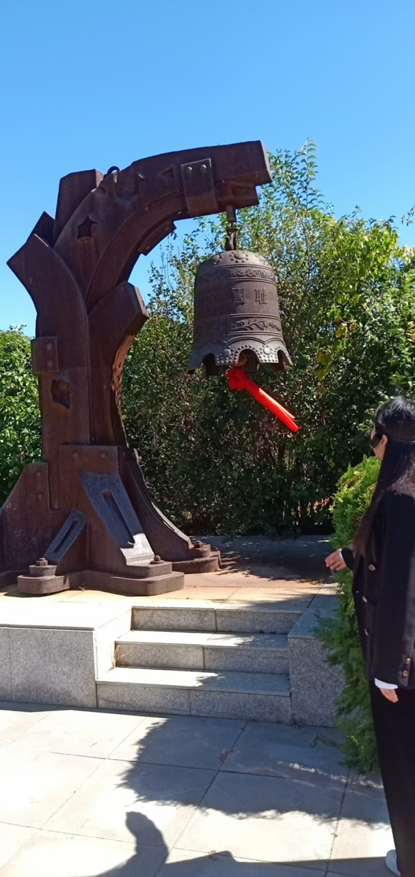 《下五家子惨案遗址陵园》位于辽宁省葫芦市南票区缸窑岭镇下五家子村