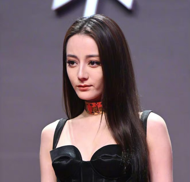 继欧阳娜娜的猫咪纹之后又有明星出现了木偶纹网友:真是大开眼界