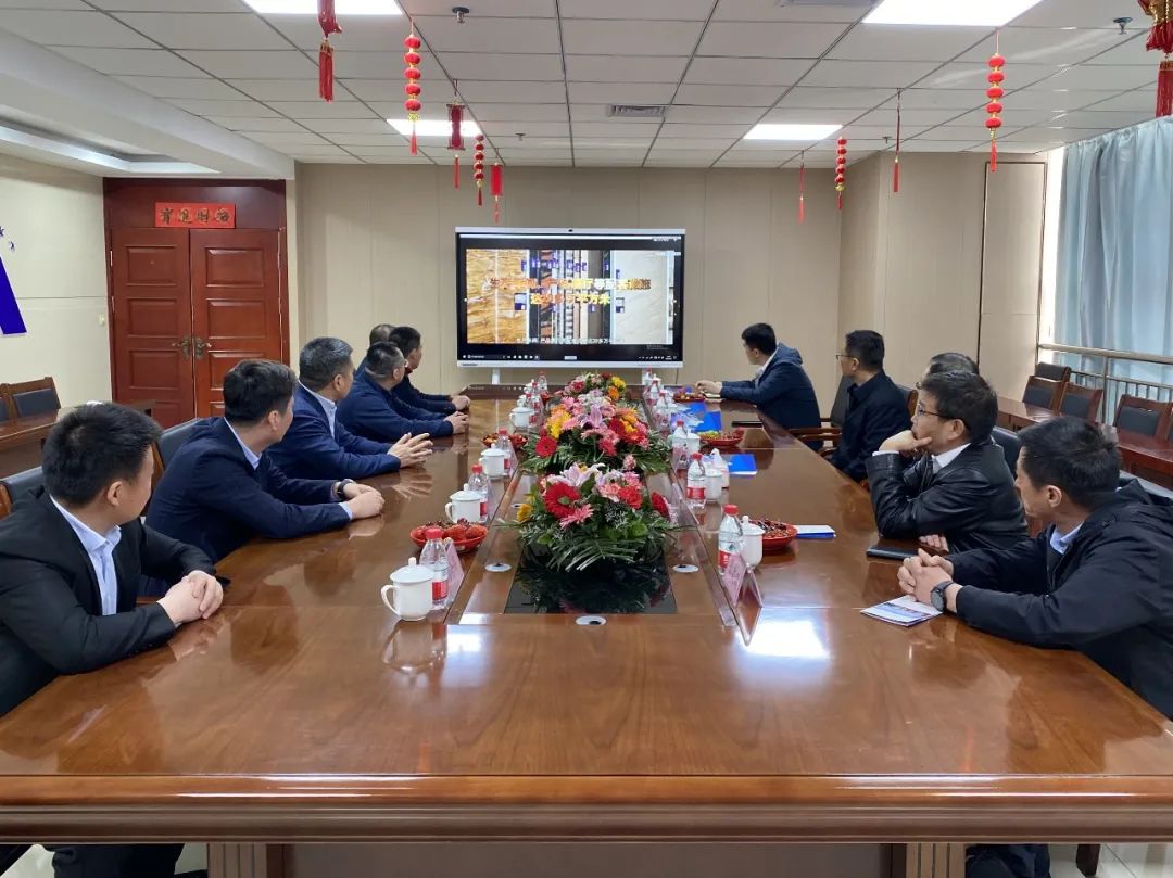 青河县委书记李天新一行莅临新铝集团考察调研