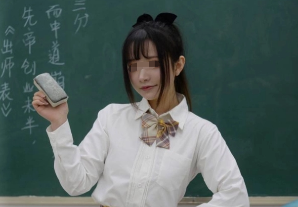 女神蒙上眼 学生被严师逼疯 baijiahao.baidu.com