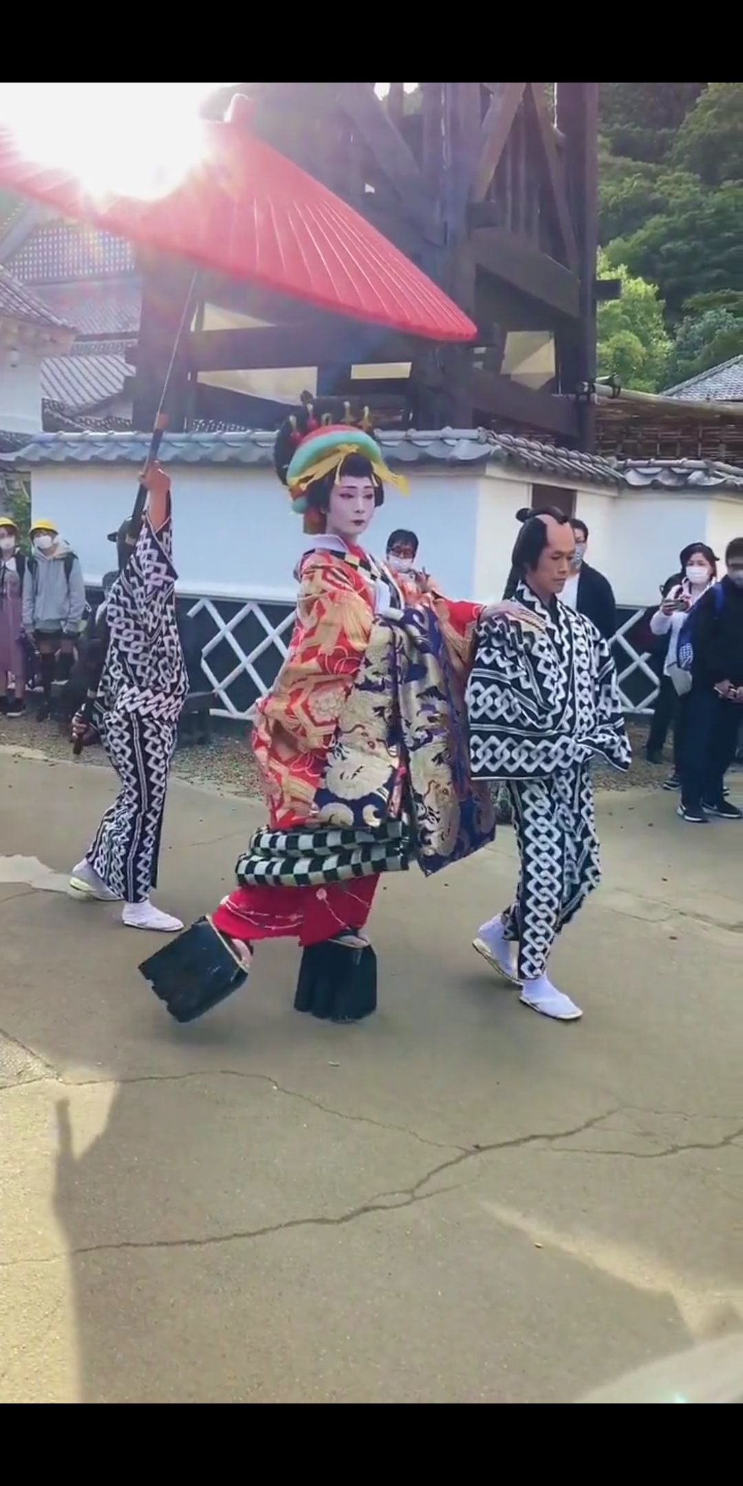 日本花魁游街,看着真有气场
