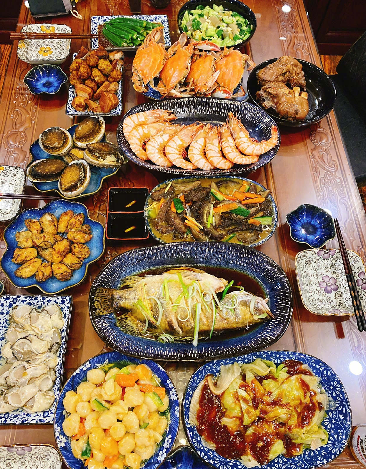 姜妍晒亲手做的豪华大餐,吸引1万网友点赞,表示:堪比五星大厨