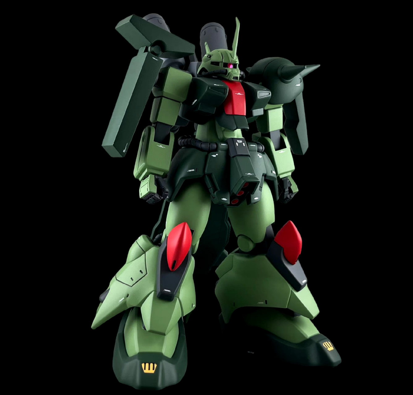 模型欣赏:机动战士高达 扎古iii 改,by 雪丸.#动漫# #模型# #高达