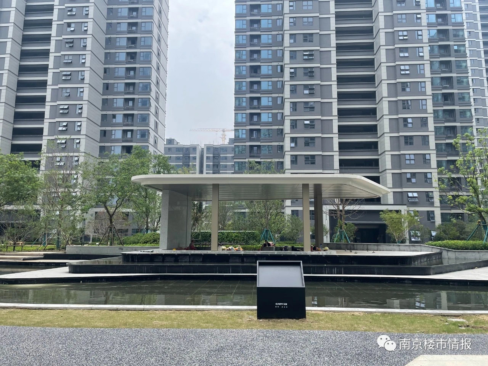 宋都柏悦府首开还是在2020年9月,推出13,14,18,19号楼,约417套房;同