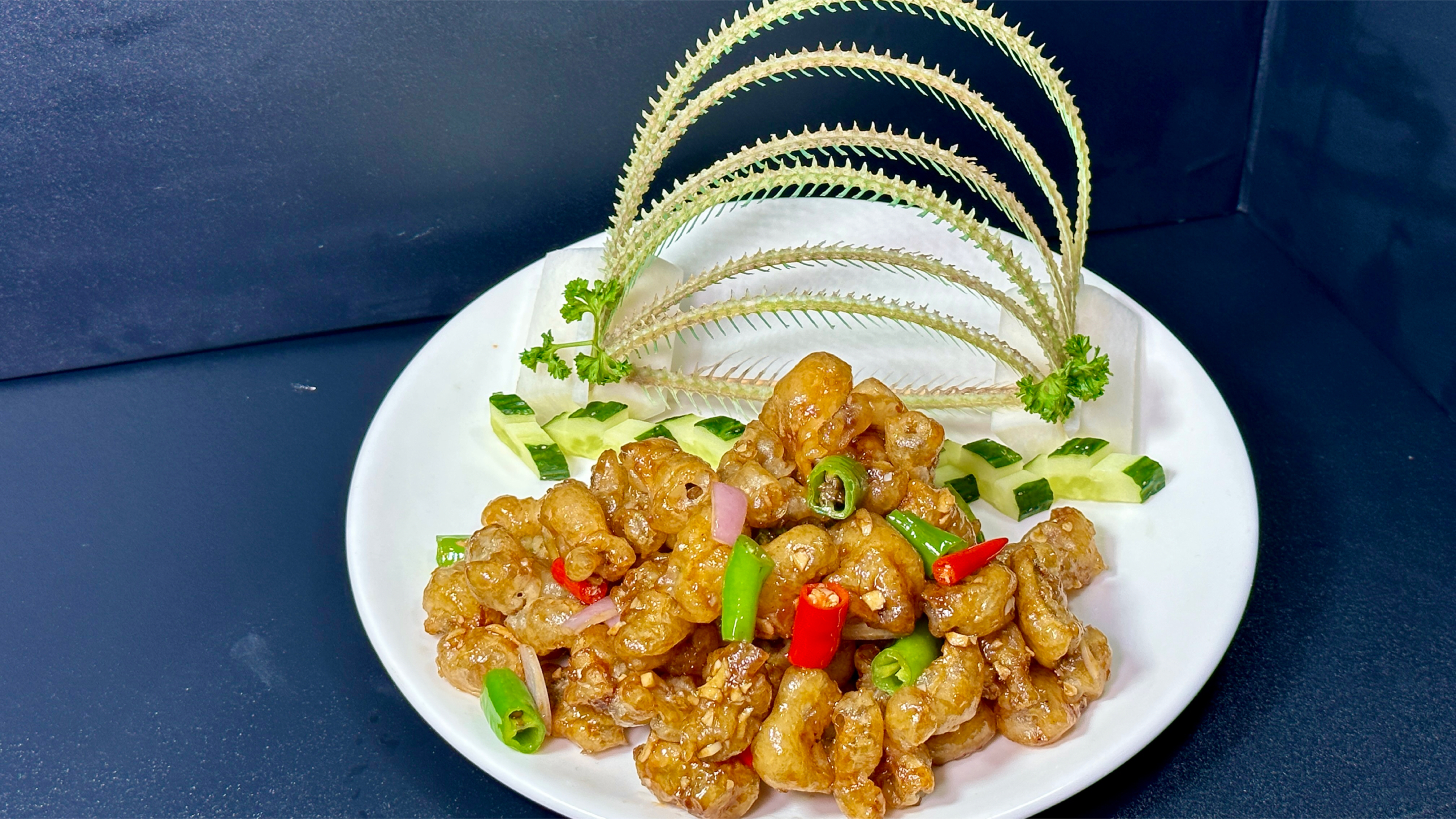 针鱼买回不知道咋做就做这个脆皮巧手烹针鱼，鲜香味美外酥里嫩
