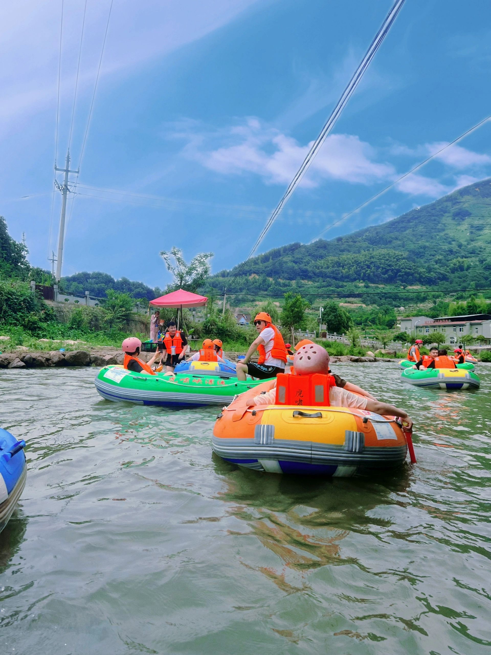 夏日玩乐,桐庐虎啸峡漂流才是最佳选择!