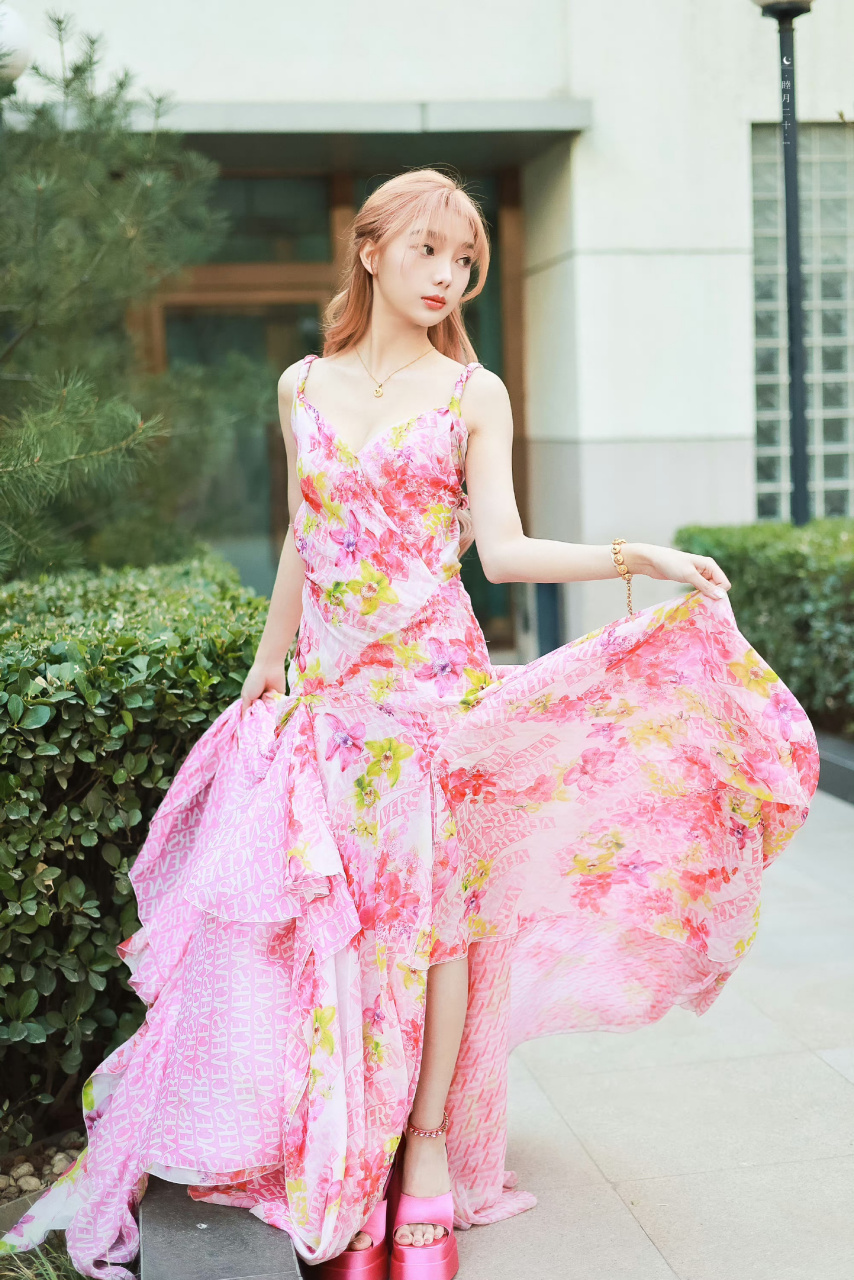 李紫婷  仙女裙  大长腿又白又直