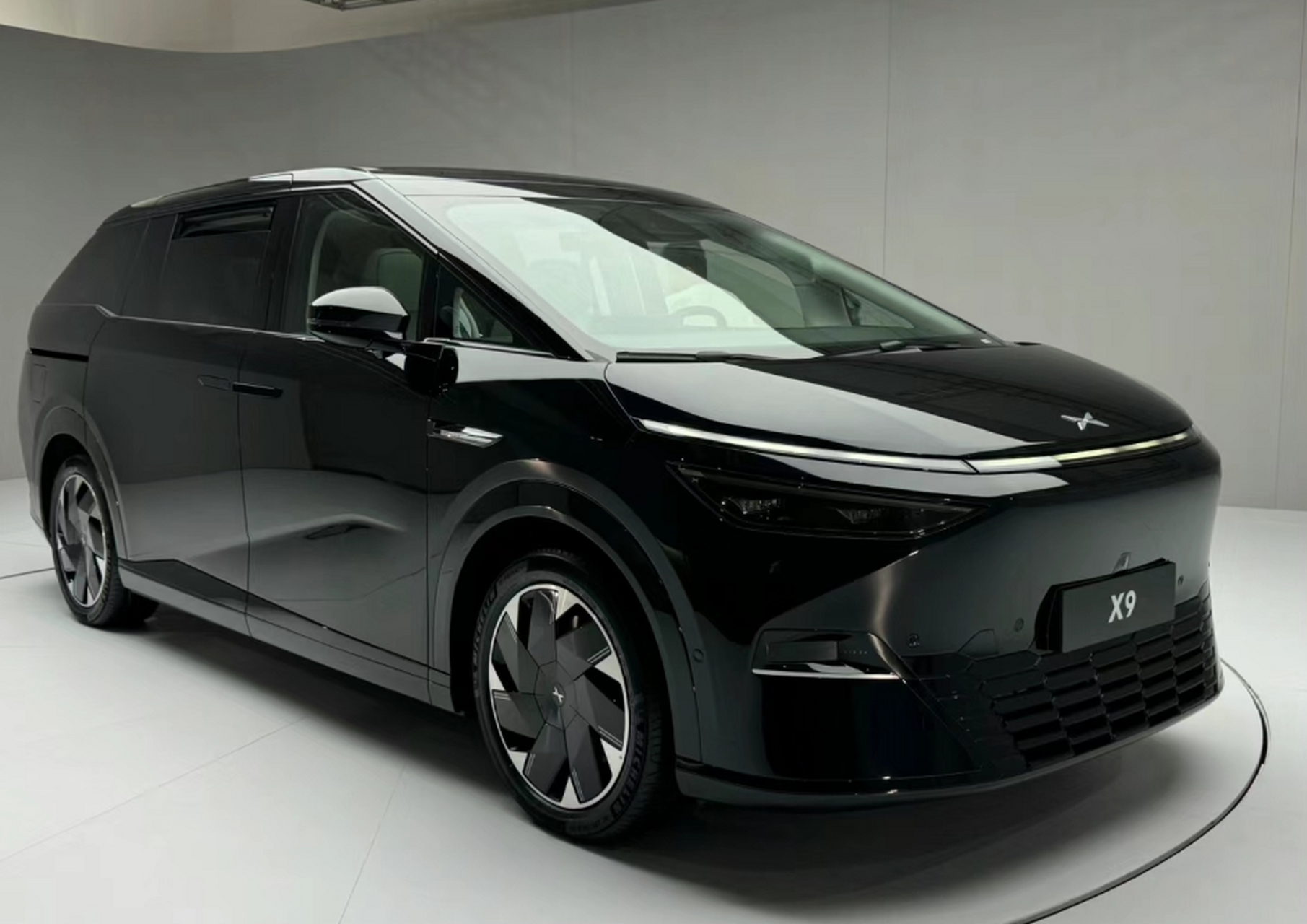 lucid motors已经发布了旗下首款豪华suv旗舰lucid gravity,但是细心