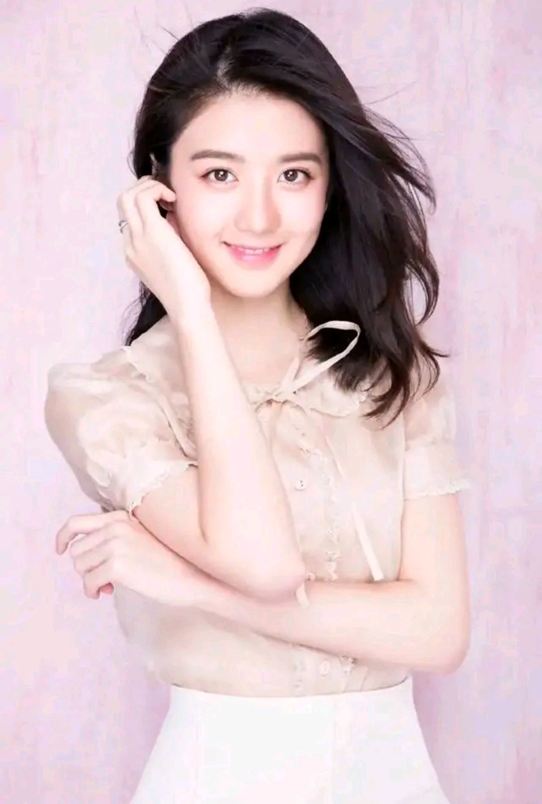 95后小花李凯馨清纯可爱,青春靓丽