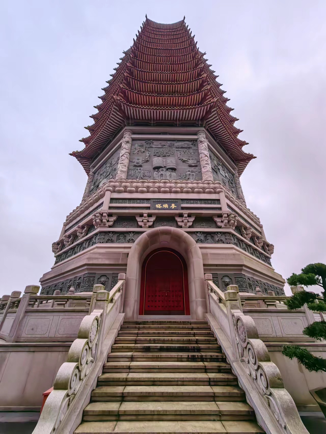 深圳弘法寺做义工d4:有幸绕本焕塔三圈,心想事成呢