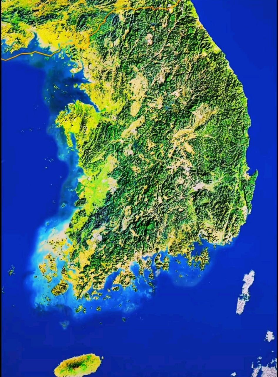 韩国地形复杂多样,山地占全国面积的70%左右,平原不多,自然资源匮乏