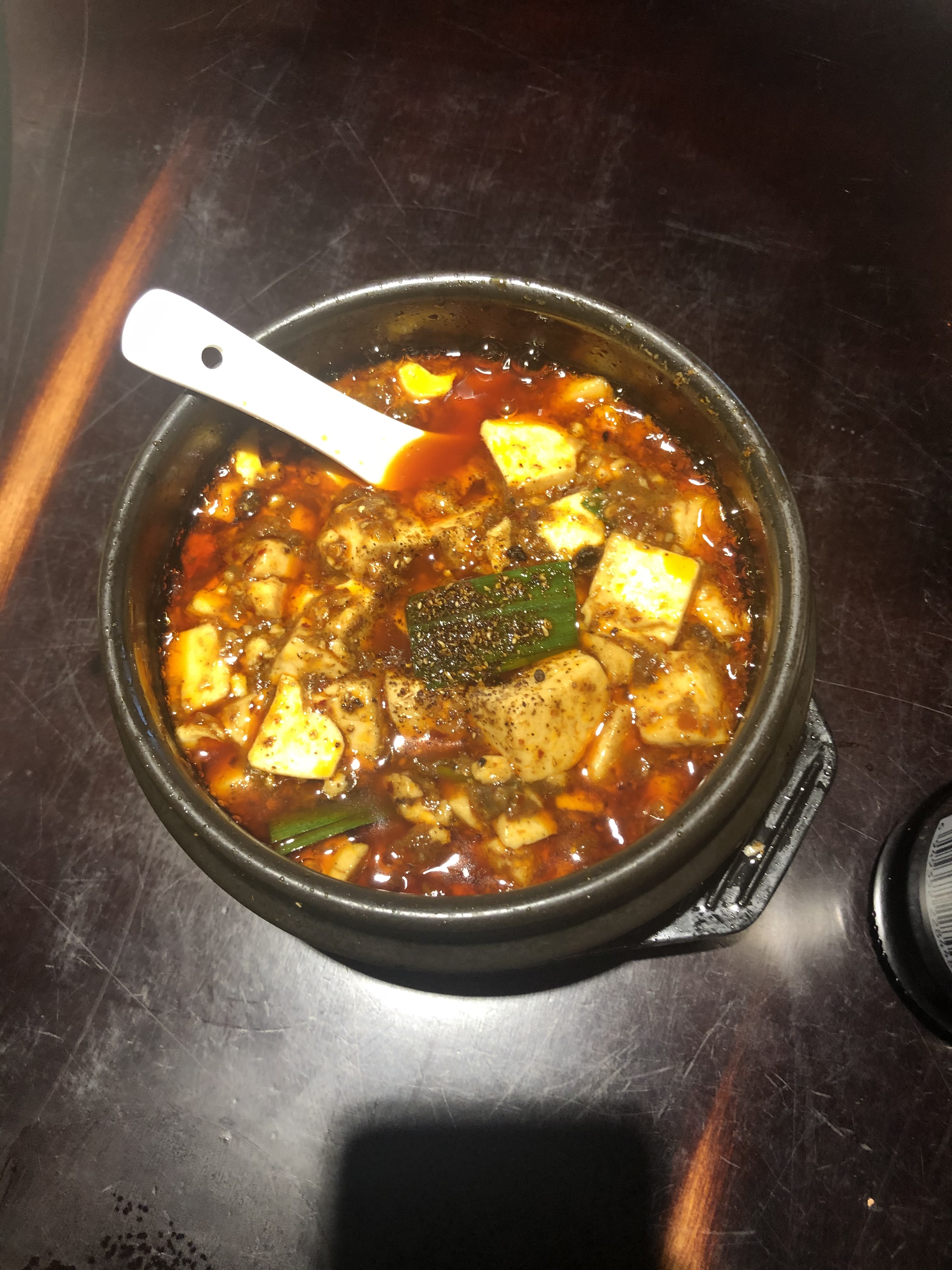 按地址找到麻婆豆腐的起源地陈麻婆总店麻婆豆腐正是该店的祖师陈