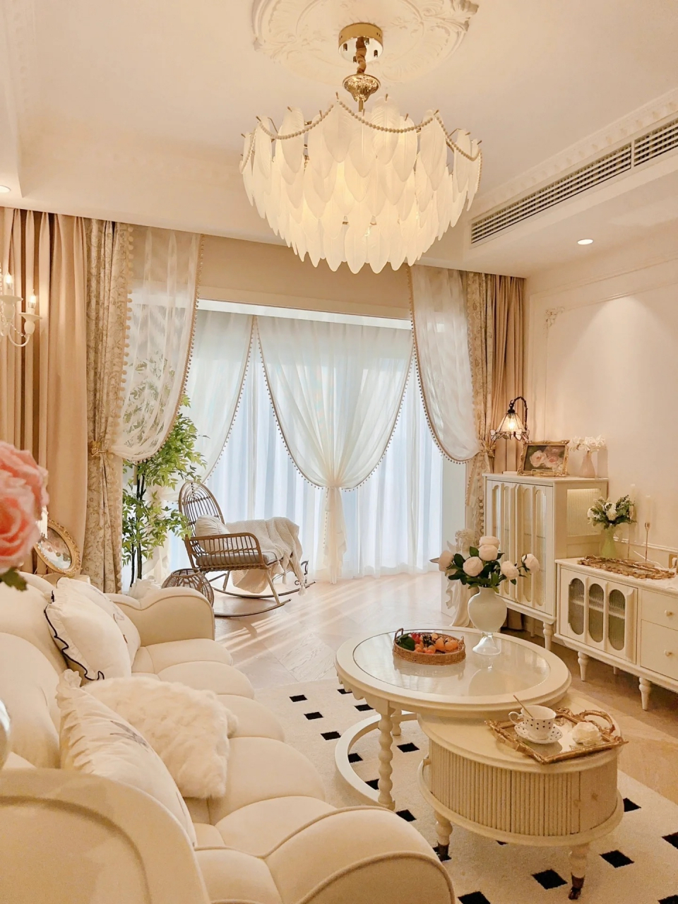 小户型也能装出好看又温馨的:法式奶油风格!