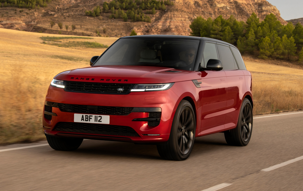 豪华与性能的巅峰融合!路虎揽胜运动版 p530再次领航高端suv潮流