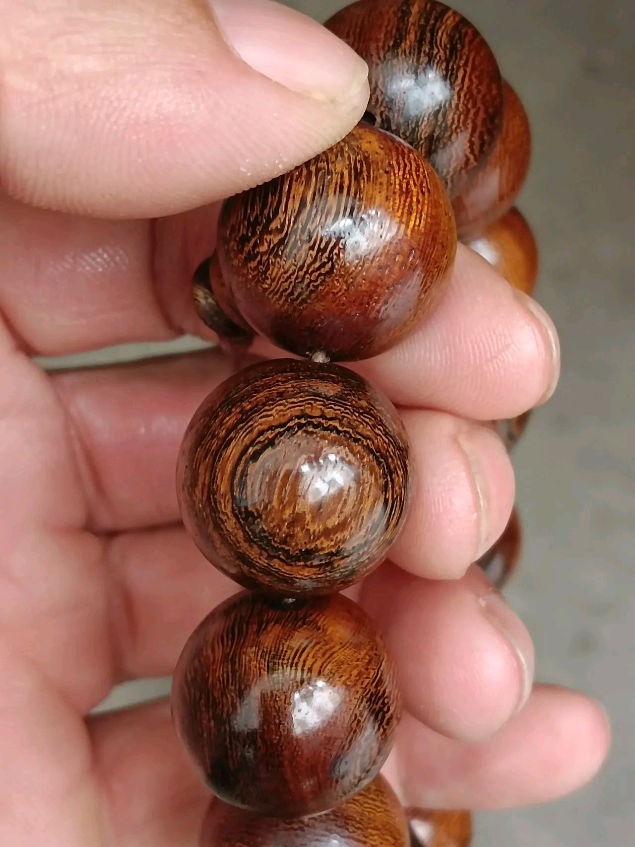 玉化了的黄花梨手串