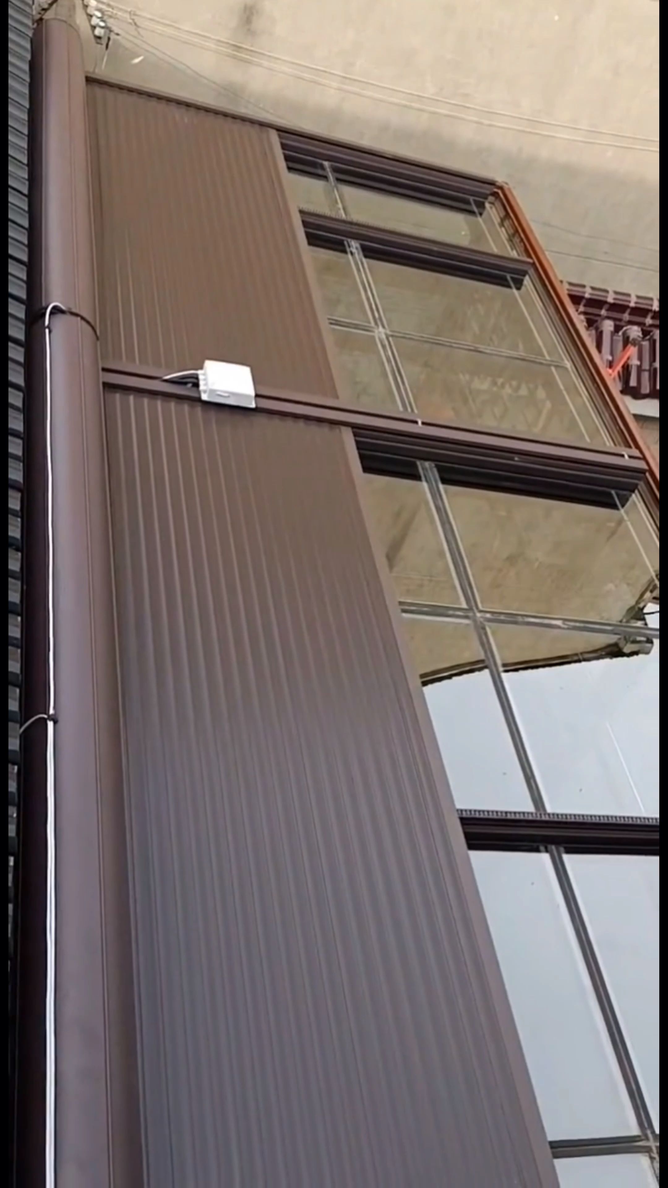 阳光房遮阳隔热案例分享:铝合金天幕有效隔热20度,智